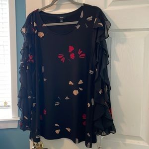 This a beautiful blouse